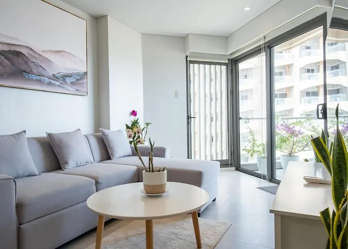The Royal Staghorn - A Luxury Apartment Lapu-Lapu City
